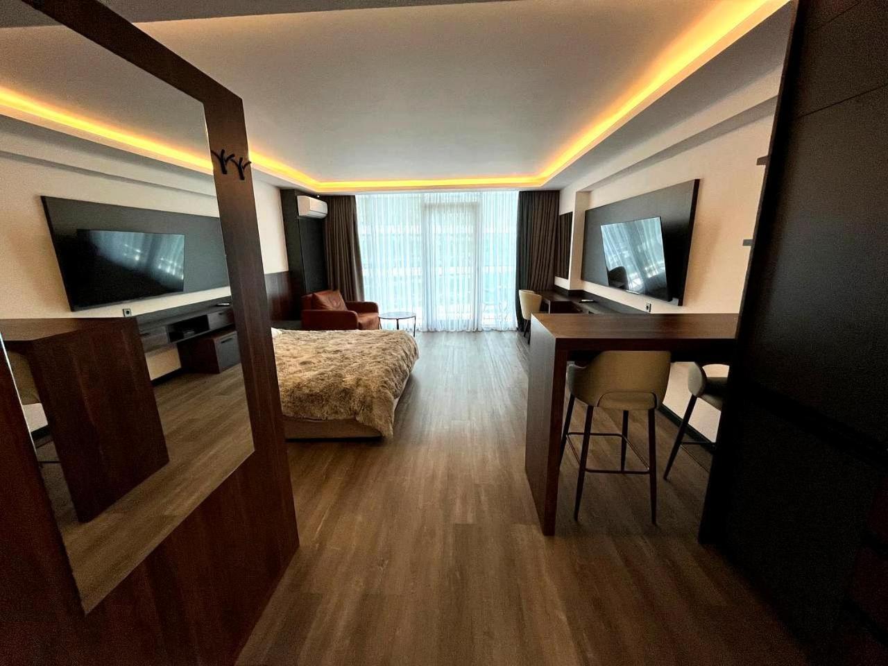 Apartament View *
